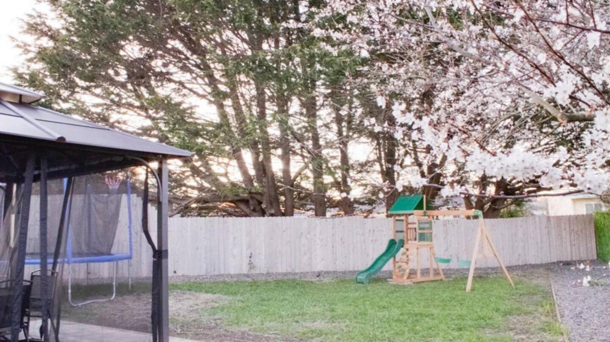 Private Home - Playground, Jumping Mat, Bbq, Darts, Firepit, Gazebo, 4 Smart Tvs, White Cotton Bedding, - The Redwood Cul-De Sac Beach Retreat Crescent City Exteriér fotografie