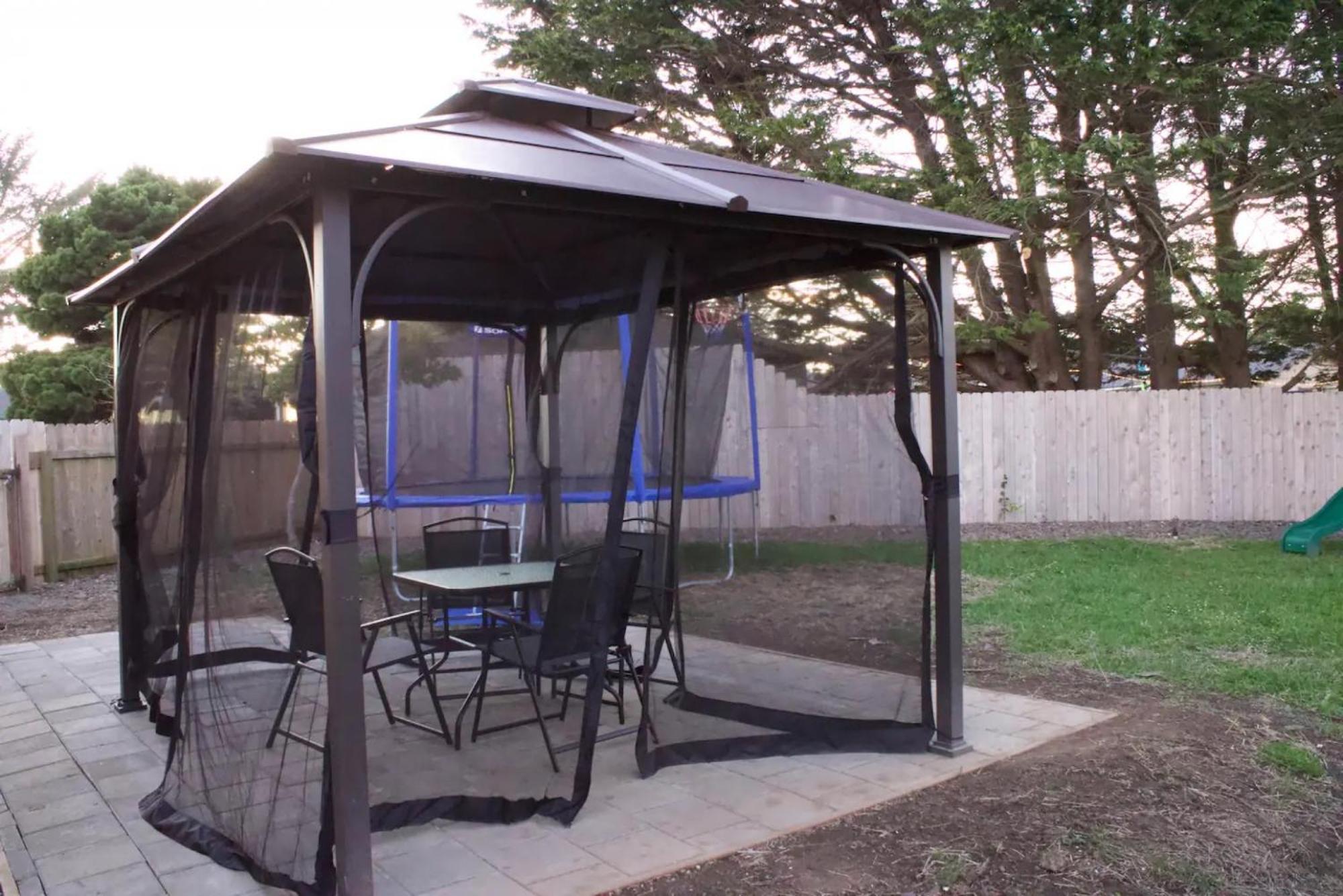 Private Home - Playground, Jumping Mat, Bbq, Darts, Firepit, Gazebo, 4 Smart Tvs, White Cotton Bedding, - The Redwood Cul-De Sac Beach Retreat Crescent City Exteriér fotografie